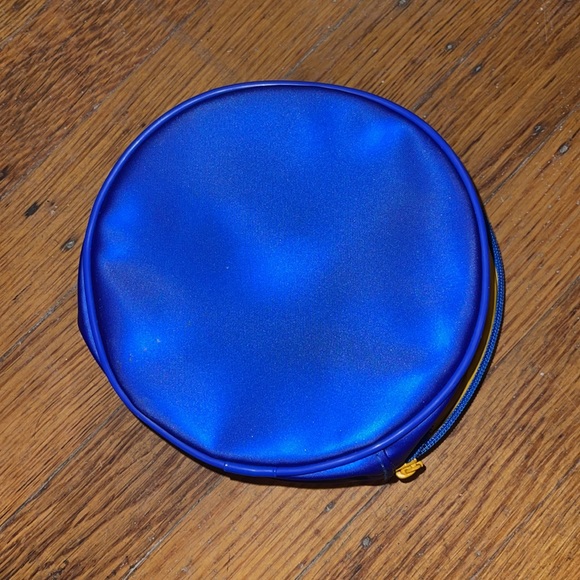 Clinique Makeup Bags Set of 2 - Picture 4 of 14